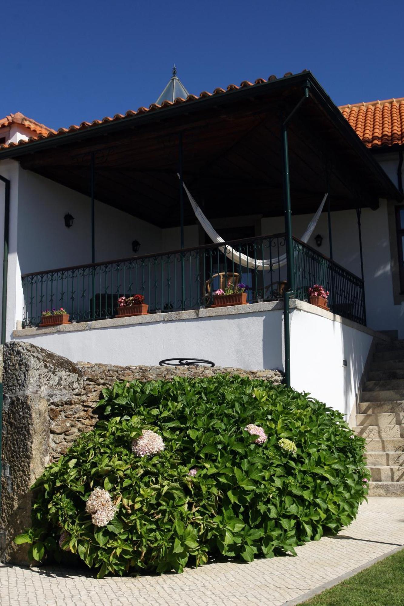 Отель Solar De Chacim - Turismo De Habitacao Экстерьер фото